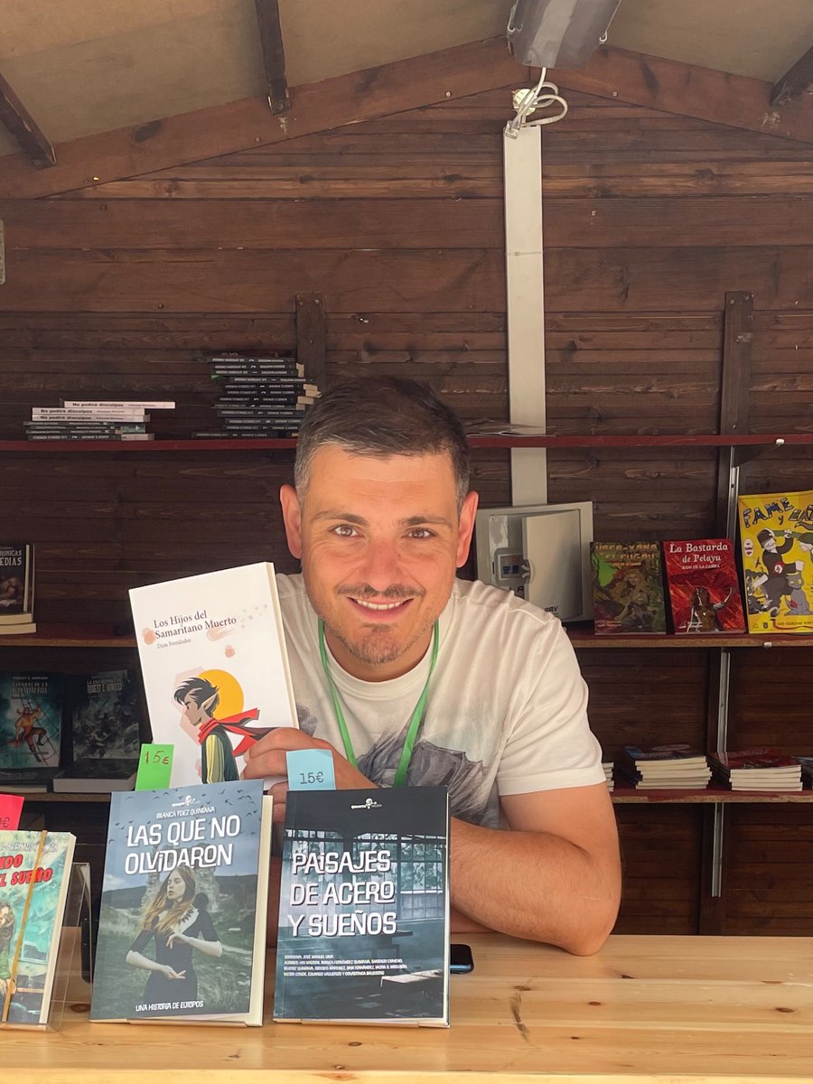 Este editor tan atractivo lo está petando en el <a href="/festivalcelsius/">Celsius 232</a> ... pero aún le quedan ejemplares. Ayudadle a que tenga que recoger menos libros. Agotarselos. Por Tutatis!