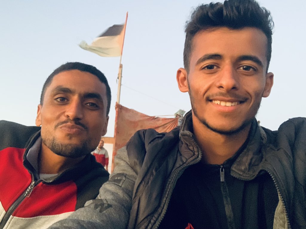m60r_'s tweet image. Hey! My friend Khaled and I are still ALIVE