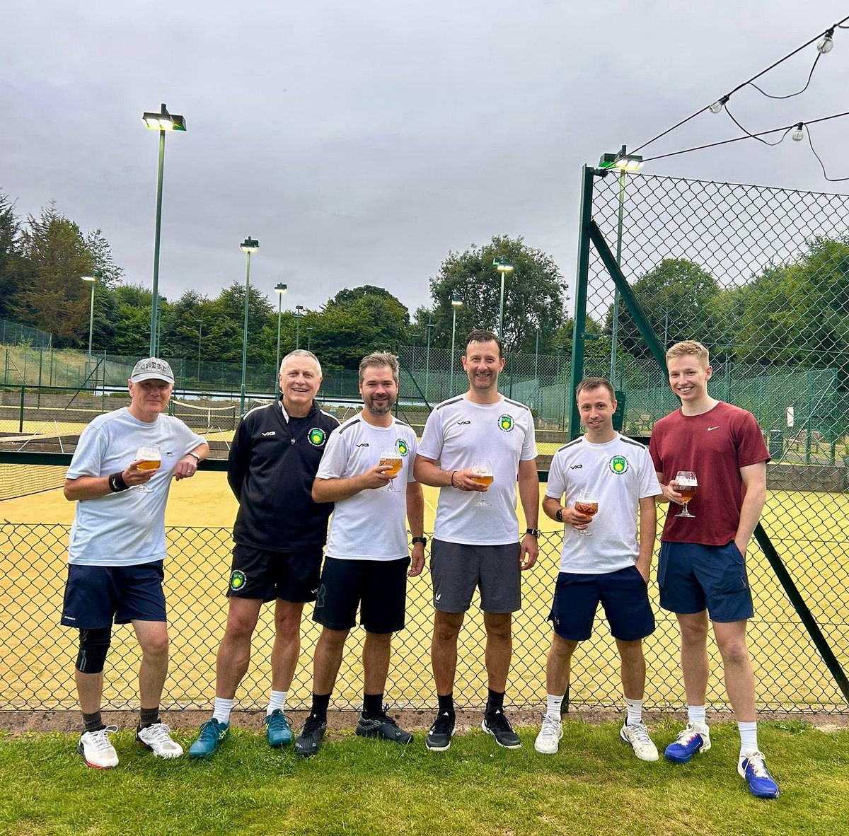 Men’s 2nd team finish the season as Division 2 champions and earn promotion to Division 1 East! 🏆🎾 Huge thanks to everyone who played their part - great depth, spirit, and effort all round. Up the Church! 🙌🍾