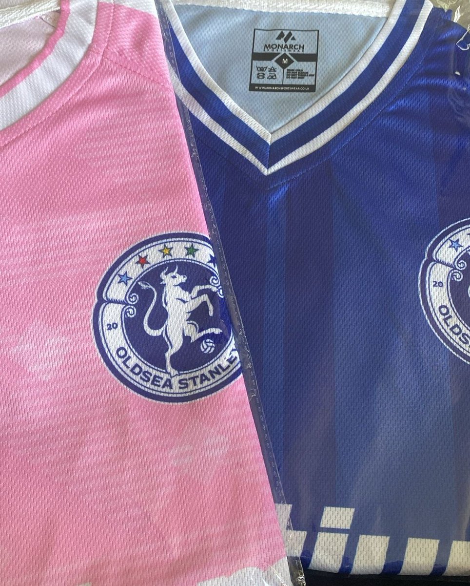 It was a sign.... New <a href="/Monarch_SW/">Monarch Sportswear</a> Home and Away kits delivered on the same day the #OldBulls secure Division 2 football next season!

D8 > D2 in 9 seasons of <a href="/Footium/">Footium</a> 🐂

Now all eyes on the title 👀🏆