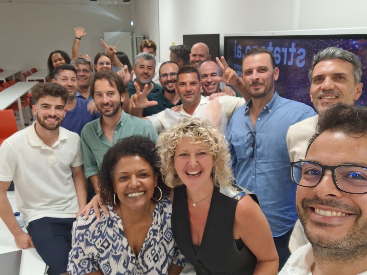 What a journey 🚀🙌 

Terminou mais uma edição da PG em Inteligência Artificial no Marketing no <a href="/IPAMmktnet/">IPAM</a>

Gratidão a todos o que fizeram parte de mais esta jornada 🙏

ipam.pt/pos-graduacoes…