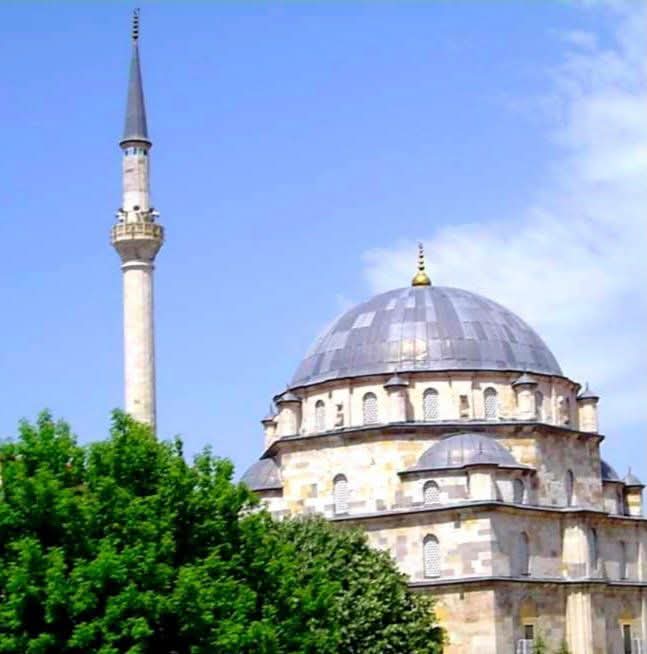 Niyazımızdır:
Devletimiz pâyidar, Milletimiz bahtiyâr ola...