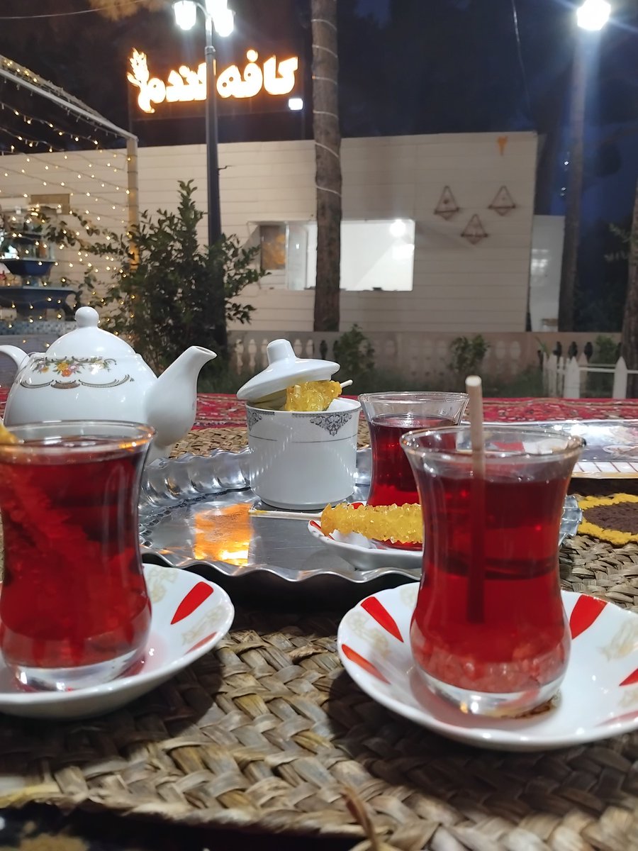 sabaghyan4's tweet image. اگه فقط یه حق انتخاب داشتین کدوم انتخاب میکردین
چای عراق ؟
چای ایران ؟