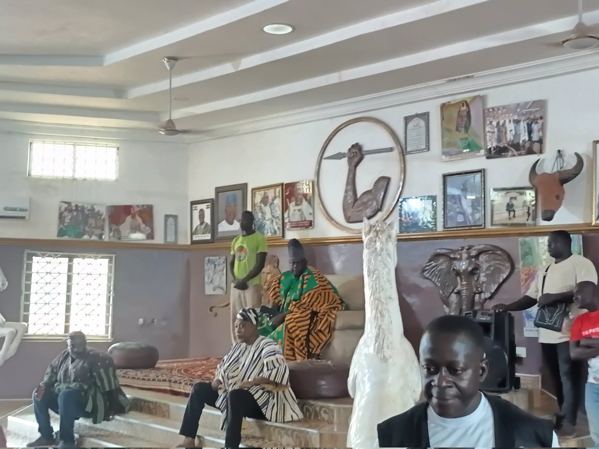 MystiqMike's tweet image. Kpembewura Banbagne Ndefoso IV #blakkpeppertours #kpembewura #blakkpeppertins #afroflavour #gonja @blakkpeppernews