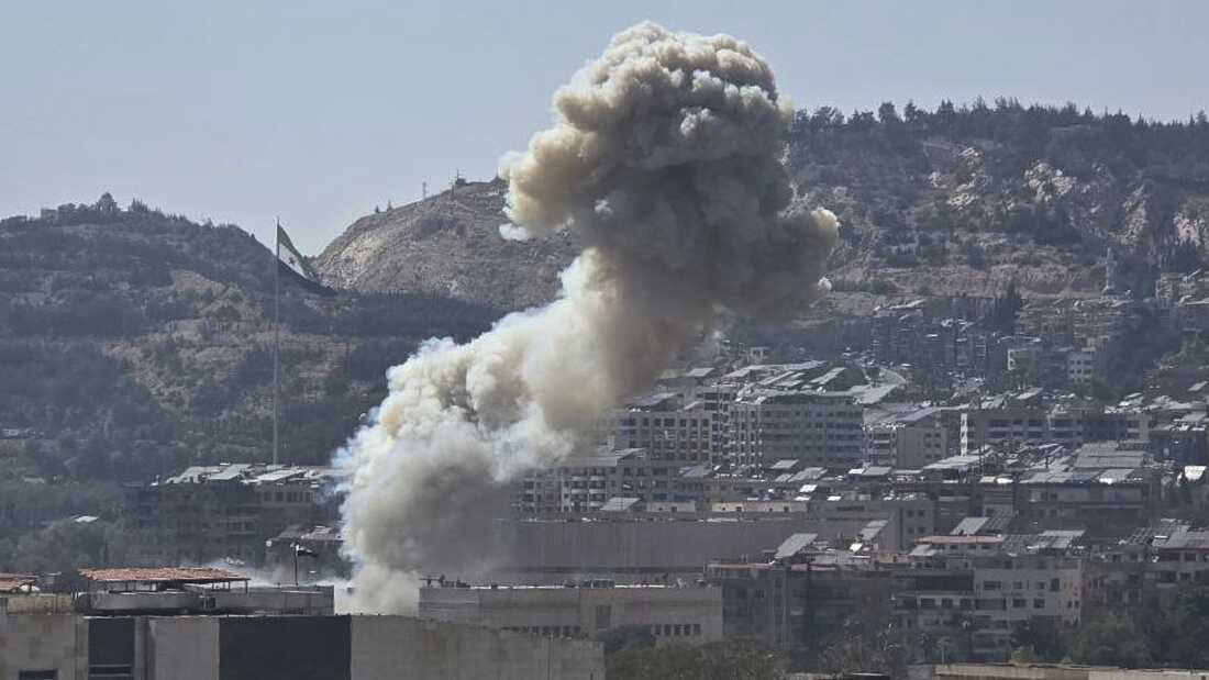 The_Nomad43's tweet image. Let’s talk about Syria’s Collapse: A Nation in Chaos
The fall of Syria’s government, accelerated by U.S., Israeli, and Western involvement has plunged the country into deep chaos. With the central authority weakened, Israel has expanded its presence, carrying out frequent…