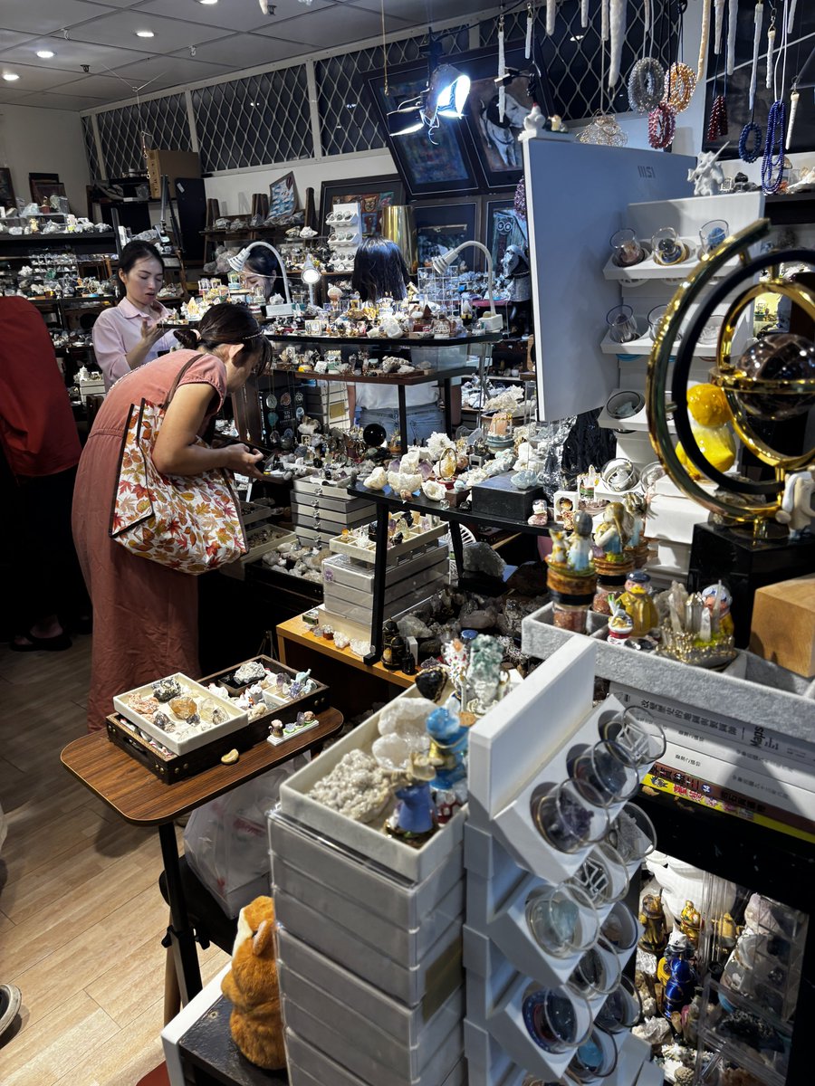 みぃこ★本当和田玉！原石ペンダント採掘現場からの直売品 obmaga.jpg