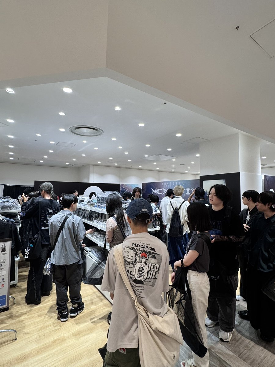DUST_CELL's tweet image. #DUSTCELL
Blu-ray発売記念POPUP『MONOLITH』
大阪初日、お越しいただいた皆さま
ありがとうございました🐈⬛✨
【事前予約枠のフリー入場に関するご案内】
明日以降の当日予約枠に
空きがある場合、フリー入場を実施いたします。なお、事前予約を実施していない時間帯
は事前のご予約なくフリーで…