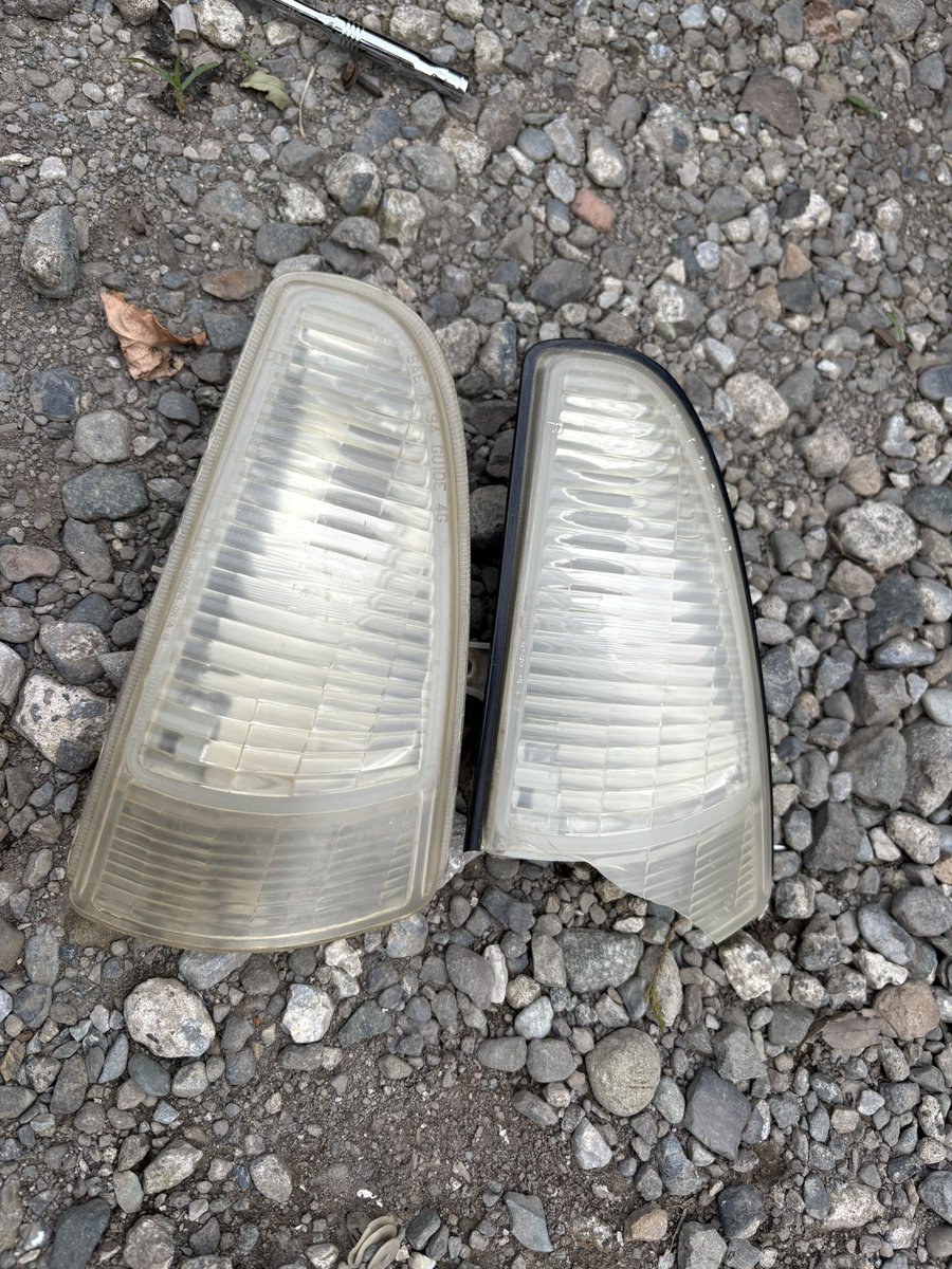 flyingfeather55's tweet image. 今日は闇取引でエバコレさんへ〜
映り込みといいアメリカの近づきたくない地域に居そうな雰囲気😨
