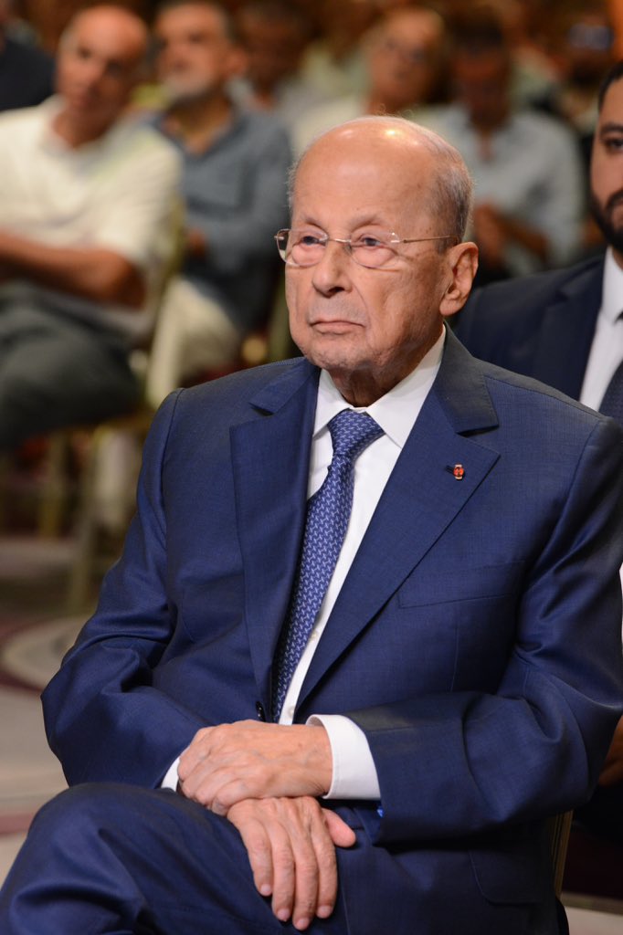 aje826's tweet image. يا لبنان نحنا أحبابك، ما منبدل بالذهب ترابك، علّمنا العالم بكتابك، وبحروفك المجد كتبنا ".
#الادارة 🇱🇧✔️