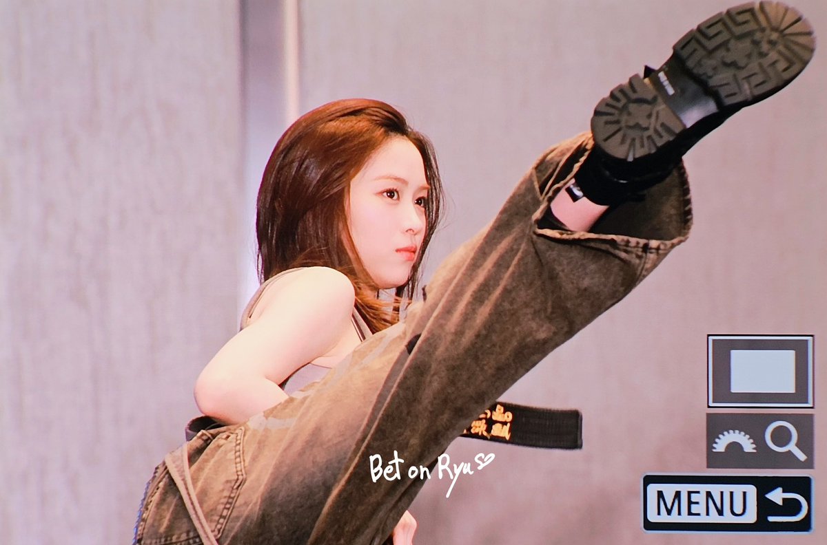 betonryu_srj's tweet image. 250719 메이크스타 Shanghai
🥋🐱
#ITZY #있지 #RYUJIN #류진
@ITZYofficial