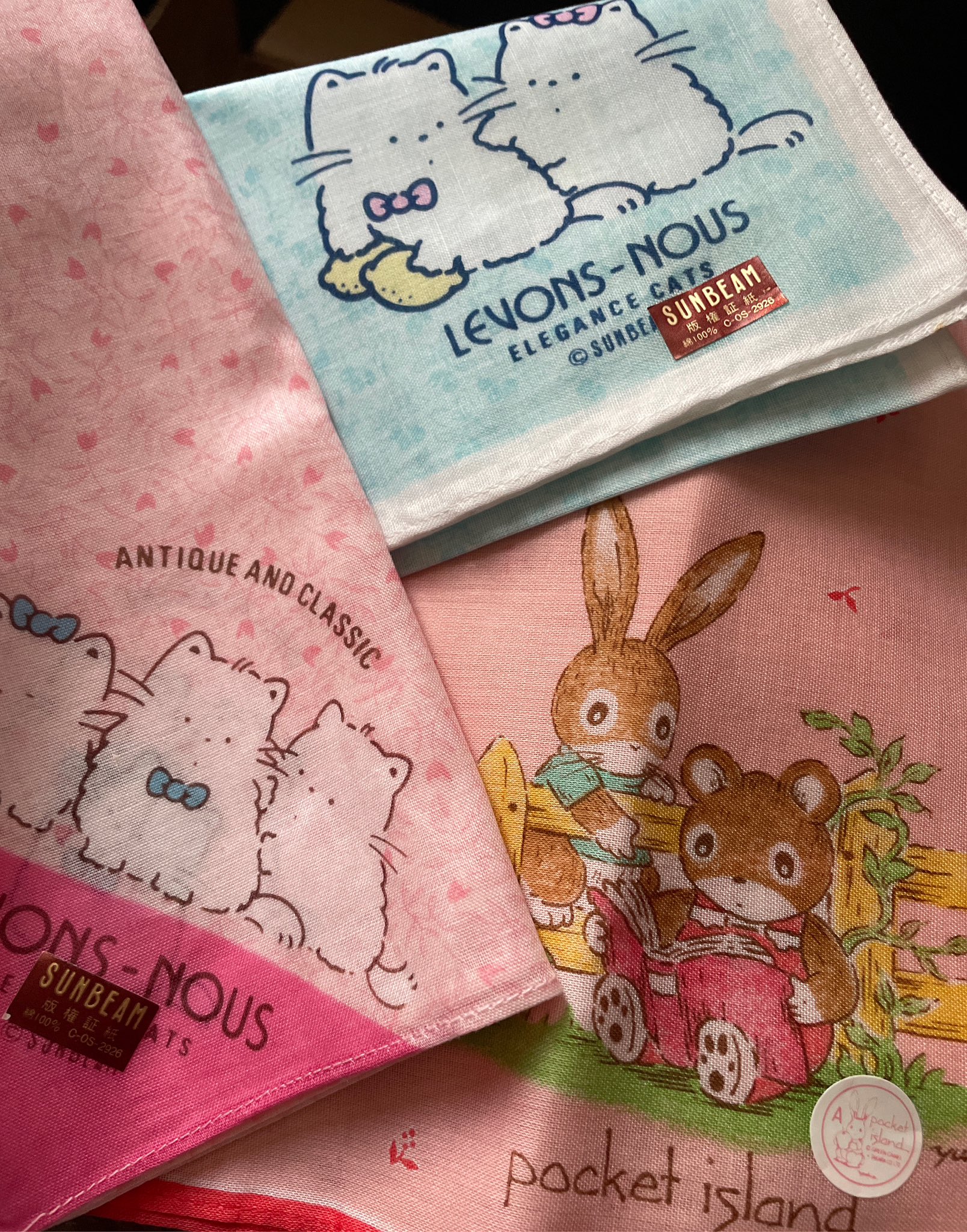 昭和レトロハンカチ3枚セット、ガメラ、エビラ、ゴジラ、ジャイガー ゴジラのひみつ ハンカチ