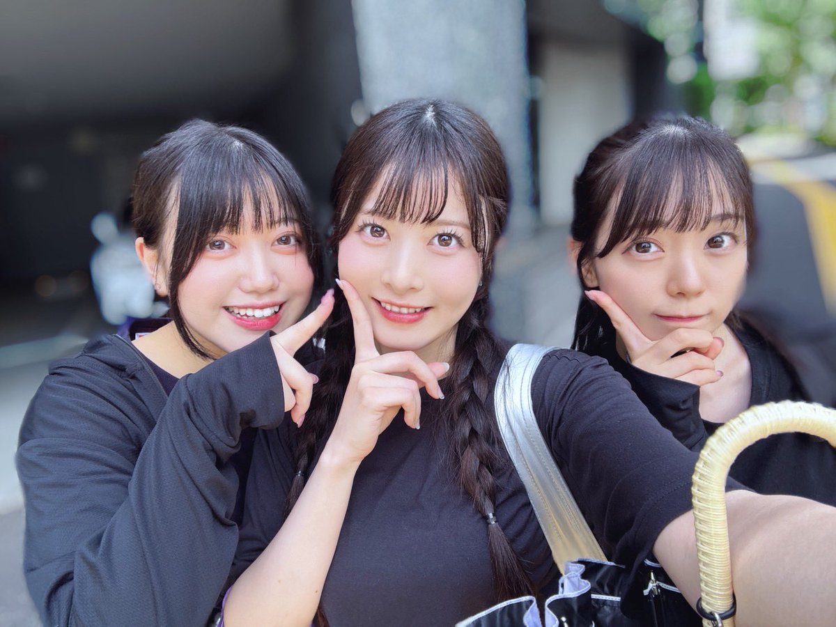 7月20日(日)開催🍀
『 CLOVERGarden〜夏への階段〜』
まであと1日😳💗

#月城莉奈 #白石真菜 #和泉芳怜 の3人をぜひお楽しみください😆ᩚ🙌🏻
しっかりコールをしてくれると嬉しいな🫣
チケット好評発売中👇🏻
lit.link/8Twahrhj5sPEw5…
#CLOVERGarden