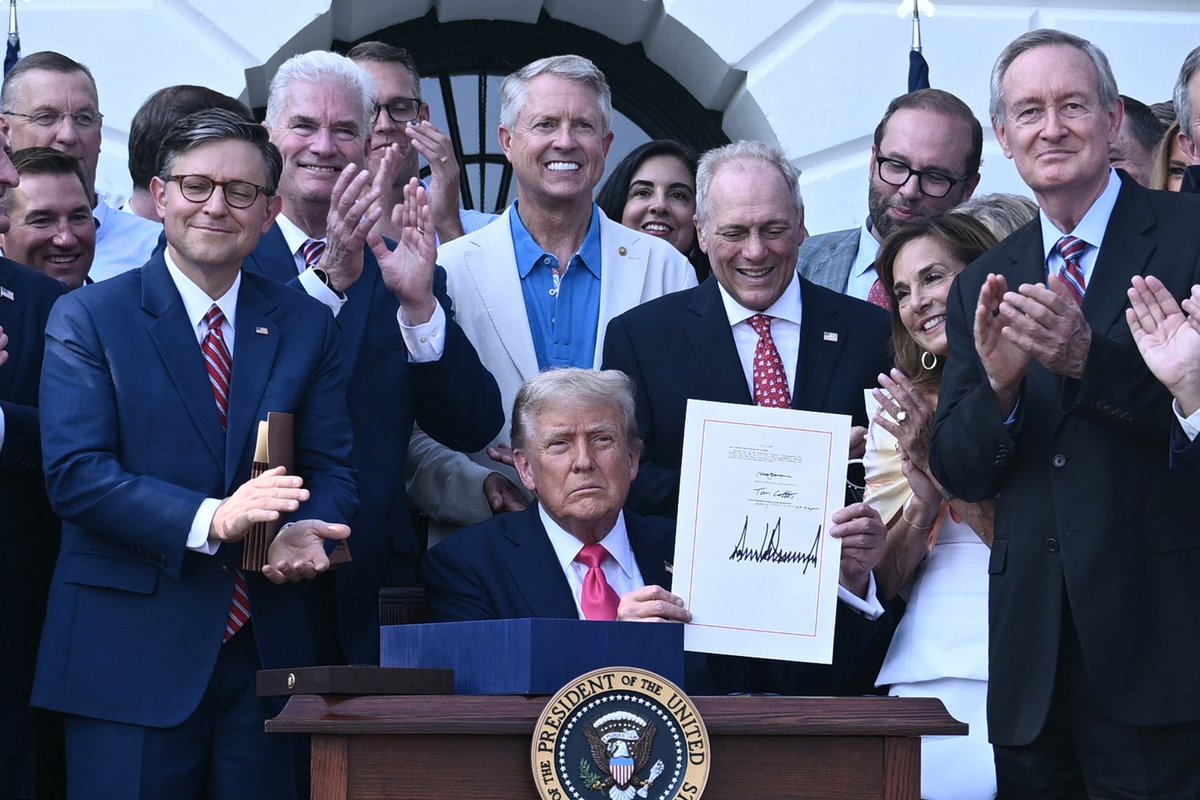 TheLancet's tweet image. President Trump's One Big Beautiful Bill Act makes the largest cuts to Medicaid since its creation, with doctors warning that patients will suffer.
✍️ @susanjaffe reports: hubs.li/Q03xPRQh0