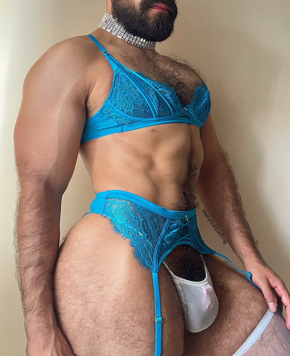 Sissyfication 🐺💎 

#sissytraining #lockedinchallenge #hairybum #pussyboy #sissydickgirl #gayteen #lingerie #stockings #fishnetsfriday