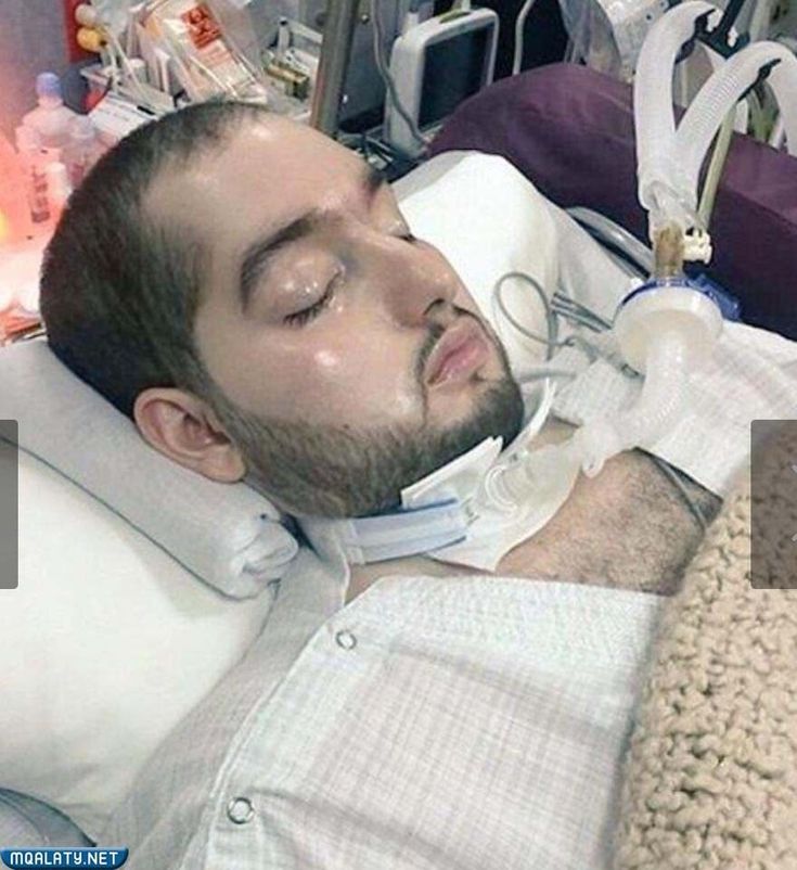 بسم الله الرحمن الرحيم

بقلوب مؤمنة بقضاء الله وقدره، وببالغ الحزن والأسى، نتقدم بأحر التعازي وصادق المواساة إلى مقام صاحب السمو الملكي الأمير خالد بن طلال آل سعود وكافة الأسرة الكريمة، في وفاة نجله الأمير الوليد بن خالد بن طلال، رحمه الله رحمة واسعة.

"إنا لله وإنا إليه راجعون"
