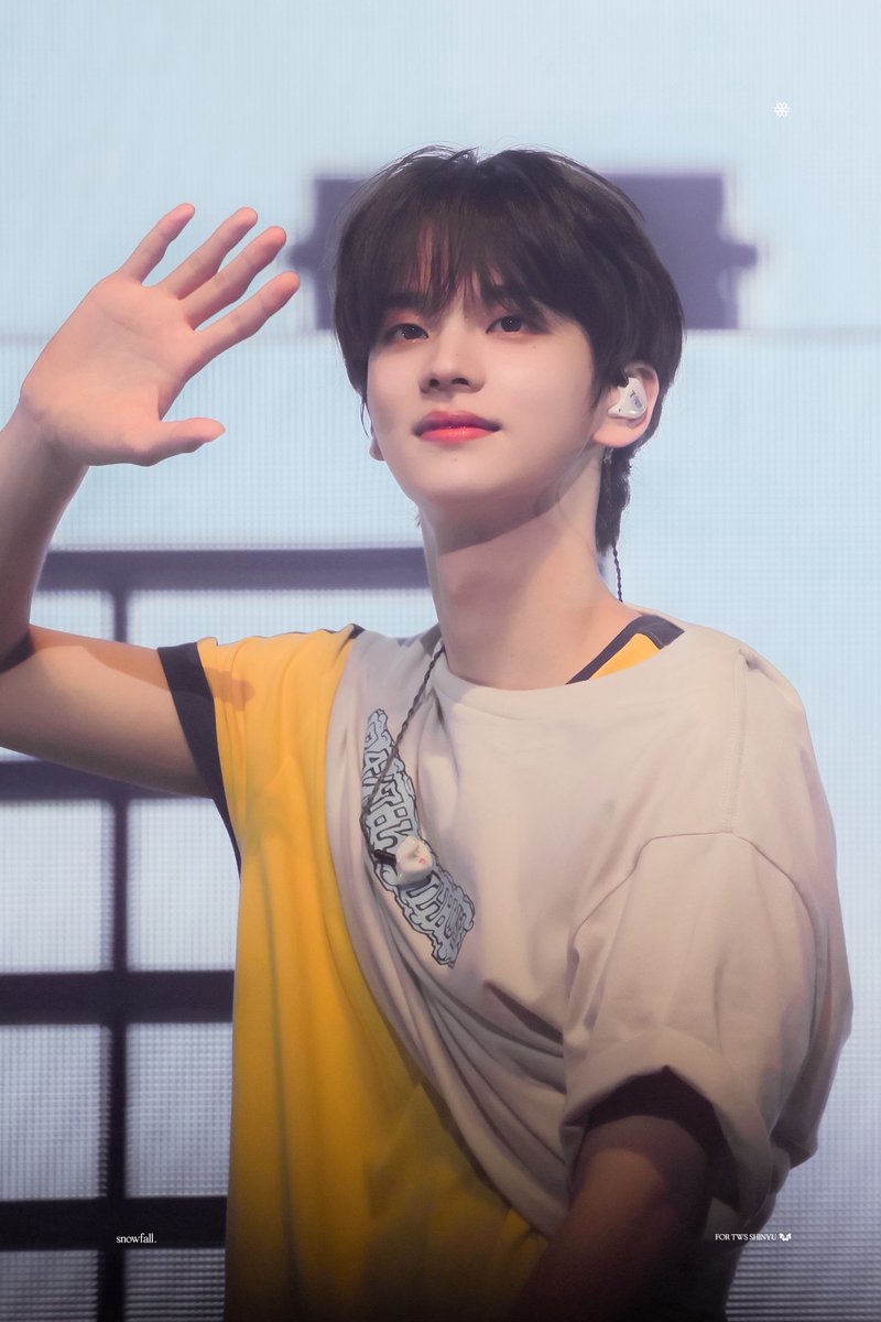 snowfall1107's tweet image. 250718 Fukuoka

#TWS #투어스 #247WithUs 
#SHINYU #신유 #신정환