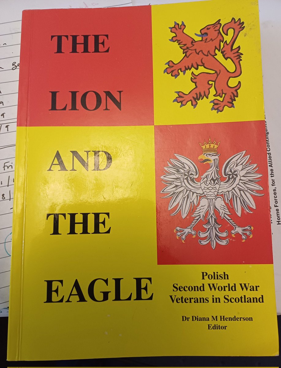 SilenceInPolish's tweet image. I keep coming back to this little book, with its wealth of tiny details - the newly arrived Poles mistaking the adverts in train station for placenames, and using German-English dictionaries to learn the language in the absence of Polish dictionaries.