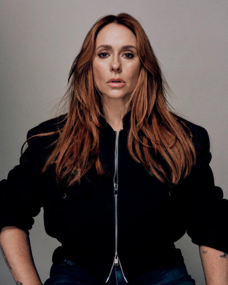 ABeardedHero's tweet image. Jennifer Love Hewitt after watching the Britney documentary "Framing Britney Spears" made her realize how she was objectified as a sex symbol at a young age from the media
