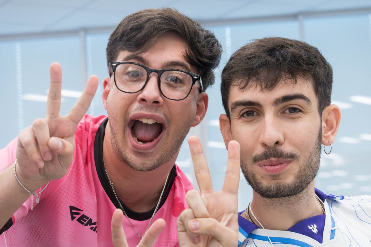 PokeAlex_'s tweet image. Ya en el Apartamento después de uno de los mejores días de mi vida.
Caí eliminado en el Top 16 del Torneo Más Grande de Japón hasta la fecha en un set muy ajustado y disfrutable contra el Campeón del Mundo de 2015, @SHADEviera .
Quería agradecer a @_Liberty_Note por la…