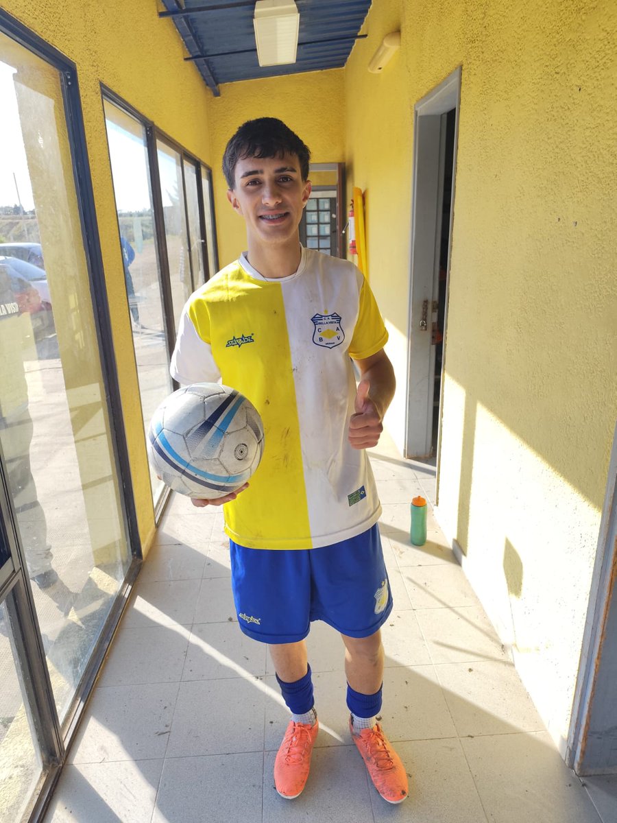 En silencio salen mejor las cosas, un día para guardarlo primer hat trick en juveniles
Vamo Nico no me aflojes 💪💪
