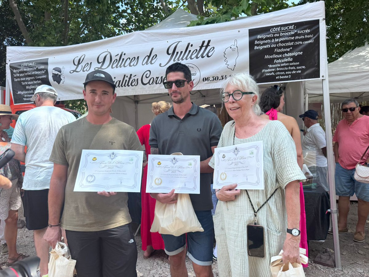 Maupertuis_N's tweet image. Prisente oghje in Montegrossu per a 35ema fiera di l’alivu. 
L’oru di a Corsica hè pruduttu da donne è omi chi s’impegnanu inde i nostri rughjoni, facenu campà a nostra agricultura è tramendanu i nostri valori. 
À ringrazià li !