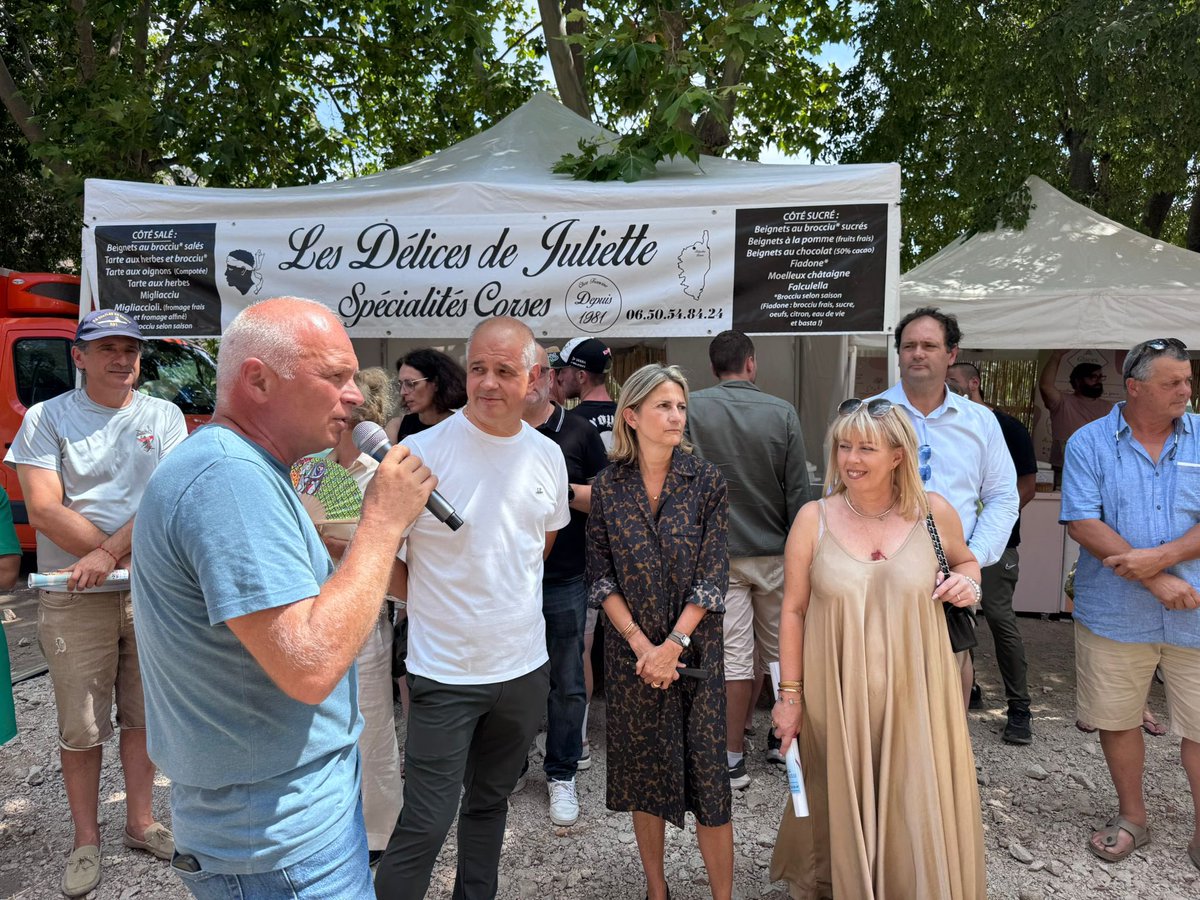 Maupertuis_N's tweet image. Prisente oghje in Montegrossu per a 35ema fiera di l’alivu. 
L’oru di a Corsica hè pruduttu da donne è omi chi s’impegnanu inde i nostri rughjoni, facenu campà a nostra agricultura è tramendanu i nostri valori. 
À ringrazià li !