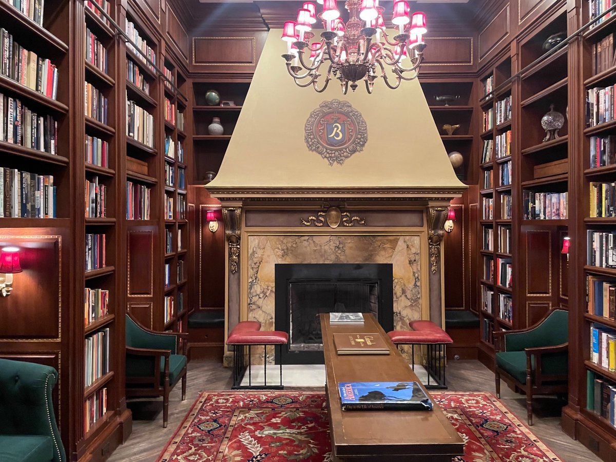 andyflattery's tweet image. Bitcoin OGs trimmed at $123k so they could build one of those libraries with the sliding ladders