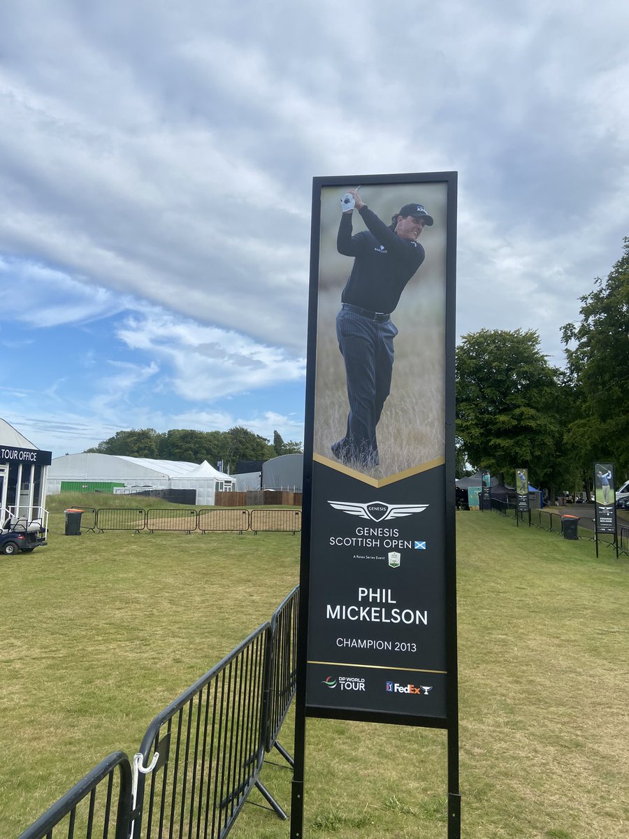 _benparsons's tweet image. Only one man in history has done the Scottish Open-Open double.
Chris Gotterup is three back. 👀