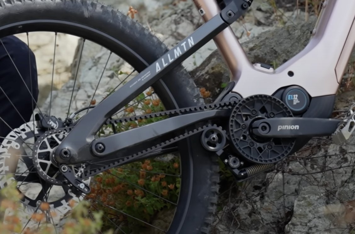 boulderbrett's tweet image. This is the future of e mountain biking. The Motor Gearbox Unit. If you're going to have a motor in the bottom bracket, you might as well integrate the gearing/weight into the same space. The deraileur will always have a place in analog bikes, but it's time on ebikes is past…