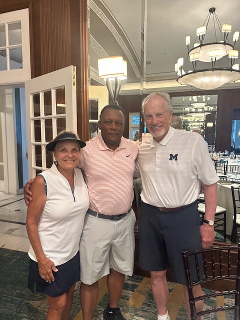 BarrySanders's tweet image. It was an honor to speak briefly at the @DGCGolfClub #CaddyTournament last week.
My good friend #TomSeabron was a big supporter of caddy scholarships and to see so many lives he impacted in the room felt good.
We all miss Tom.