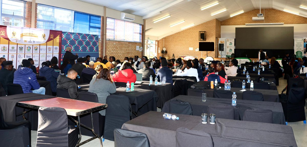 HigherEduGovZA's tweet photo. Key topics under discussion include:
*NSFAS Policies and Processes
*Promulgation of the SRC/SATVETSA Plan of Action
*Communication Strategies (Internal and External)
*College Governance Structures and Areas of Influence for SRCs
#StudentLeadership2025 #SATVETSA
#SRCInduction https://t.co/j5B1V0kAVV