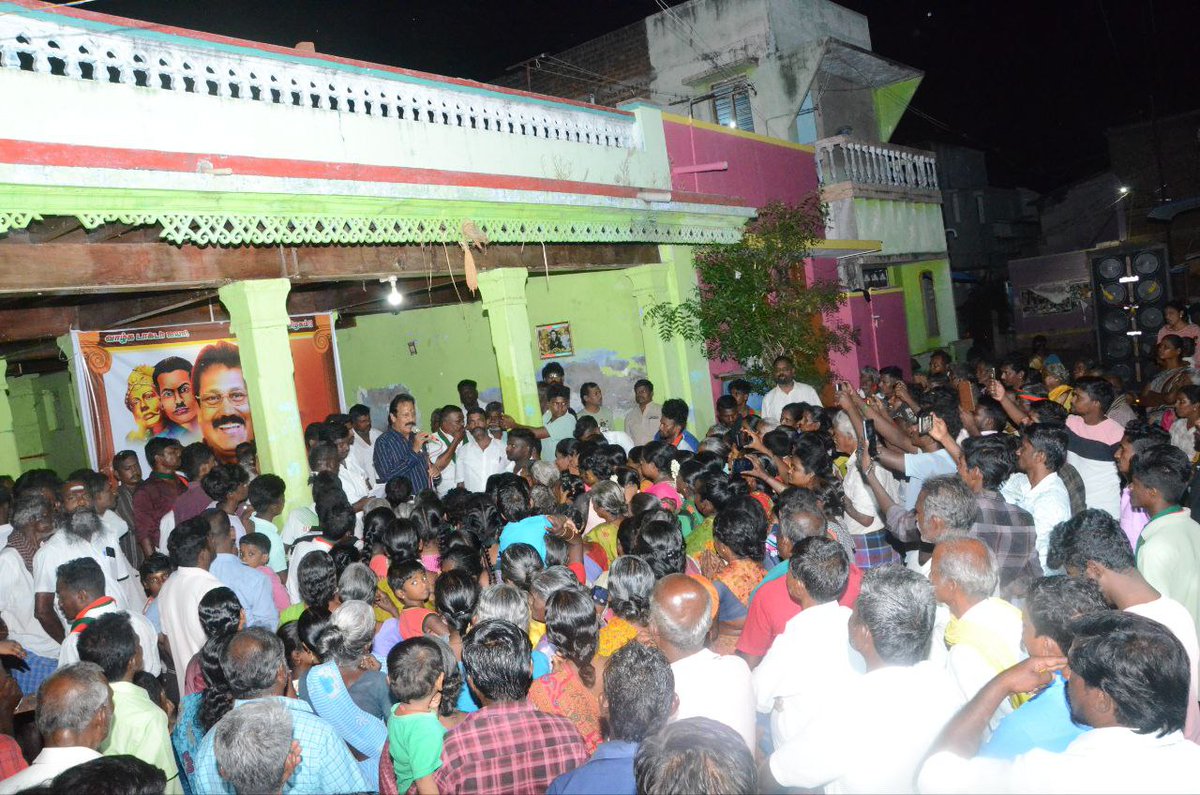 DrKrishnasamy's tweet photo. ஸ்ரீவில்லிபுத்தூர் சட்டமன்றத் தொகுதி வத்திராயிருப்பு ஒன்றியத்தில் கிராமம் கிராமமாக மக்கள் அளித்து வரும் பிரமாண்ட வரவேற்பு.! https://t.co/FxPXRd1WnP