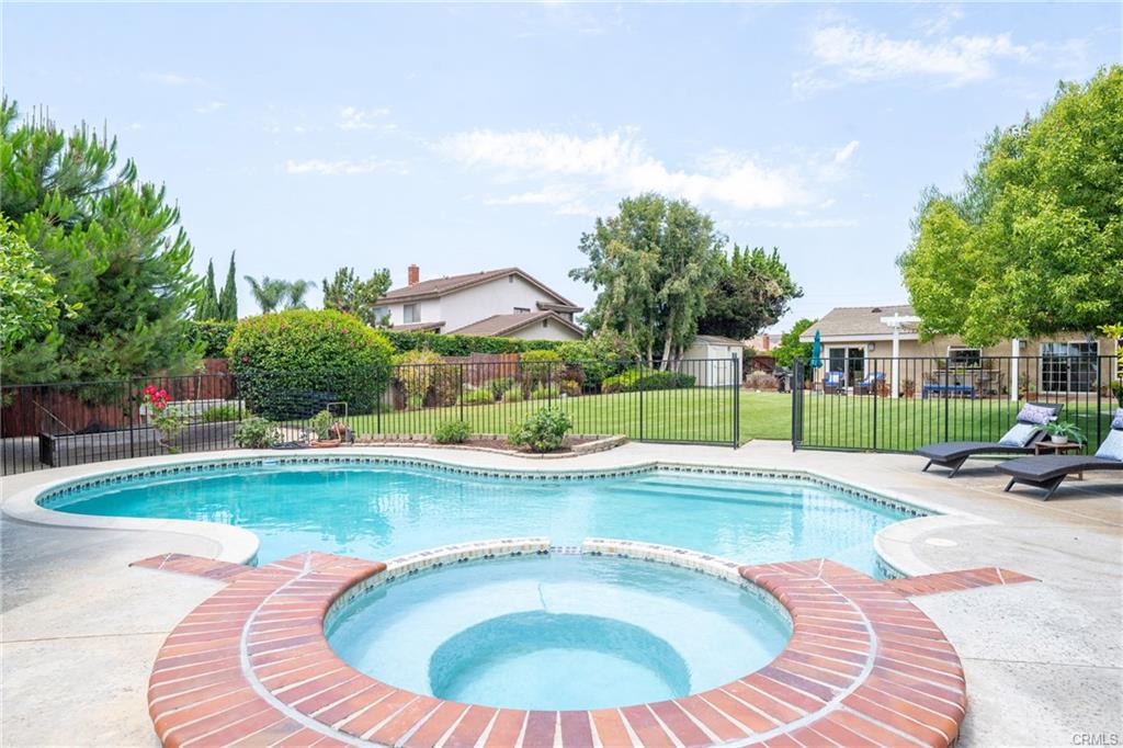 RealtorMonicaC's tweet photo. 🚨 POOL PARTY VIBES WITHOUT THE CROWD 🚨
��� OPEN HOUSE • Sat 1–4 PM
📍 17622 La Entrada Dr, Yorba Linda, CA 92886

This isn’t your average open house. It’s your future backyard oasis 🏖️

#OpenHouse #YorbaLinda #LandOfGraciousLiving #MonicaCorneliusRealtor #DRE02005576 https://t.co/Tr0RHSWbBb