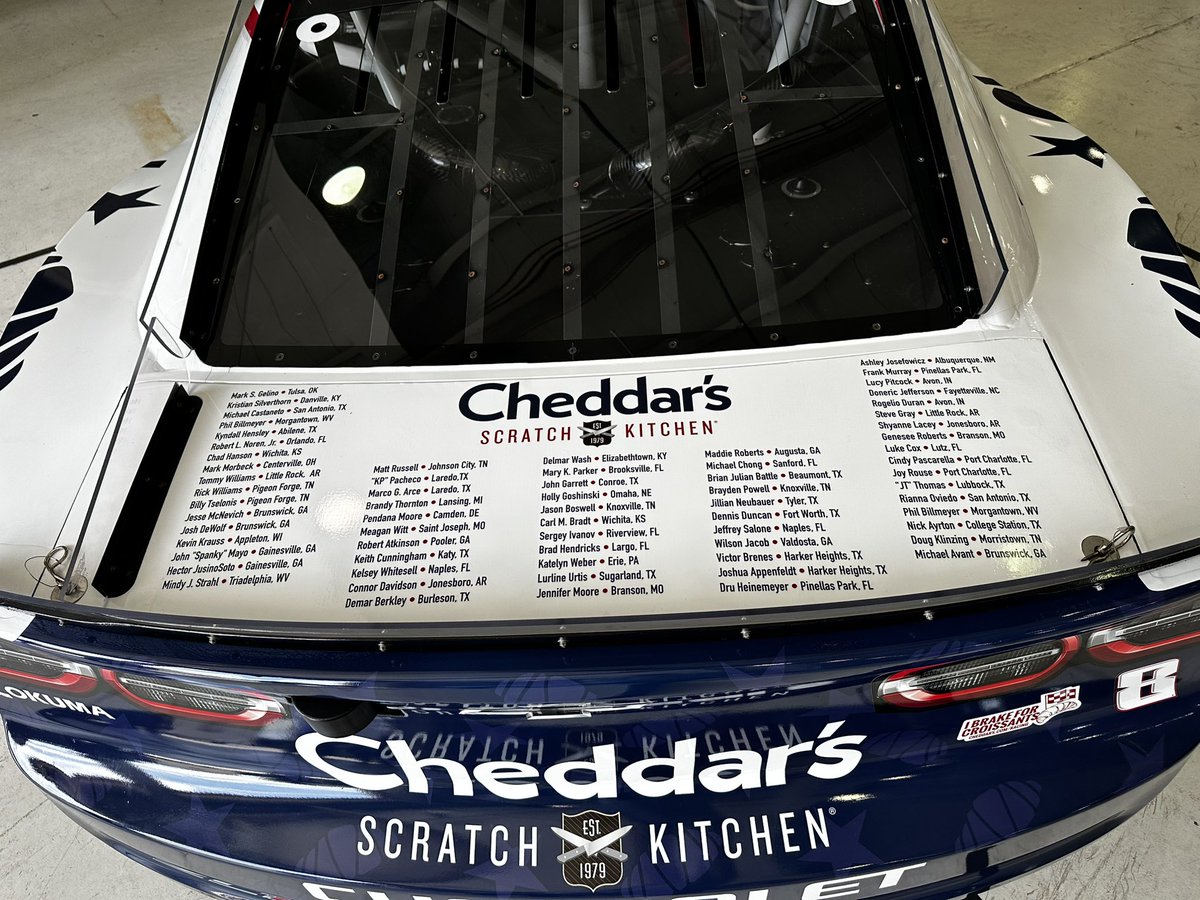 BradGillie's tweet photo. Awesome time yesterday at Dover Air Force Base with @cheddarskitchen @KyleBusch @RCRracing and several women and men who protect our freedom. Kyle’s patriotic paint scheme features the names of Cheddar’s employees who are former service members. @MonsterMile @PRNlive https://t.co/iyRdVptRrZ