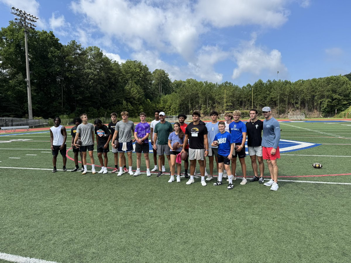 aaronmurray11's tweet image. Exciting morning helping out @QBC_Atlanta @QBCountry
Look forward to many more sessions with the young QBs around Georgia