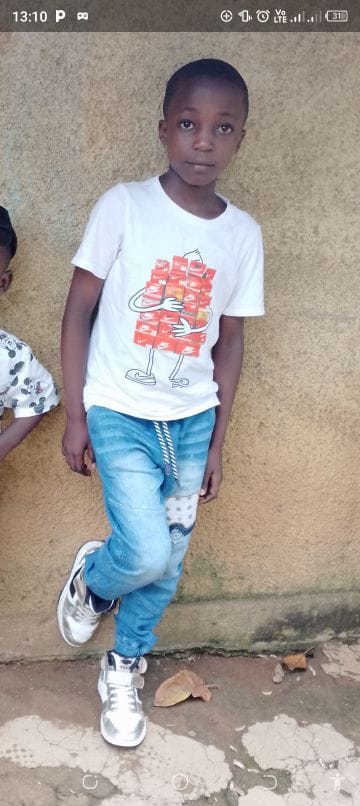 georgeoketch12's tweet image. PLEASE Help! Owino konjra from Umoja 2  his son alipotea on date 16th, Hadi wa Leo hajapatikana plz mwenye amemuona plz call this Number 0714780311, he's 10 yrs old grade 4  alivaa nguo T- shirt ya white mkono n  red and jeans ya black,jina  anaitwa willice Desmond,......