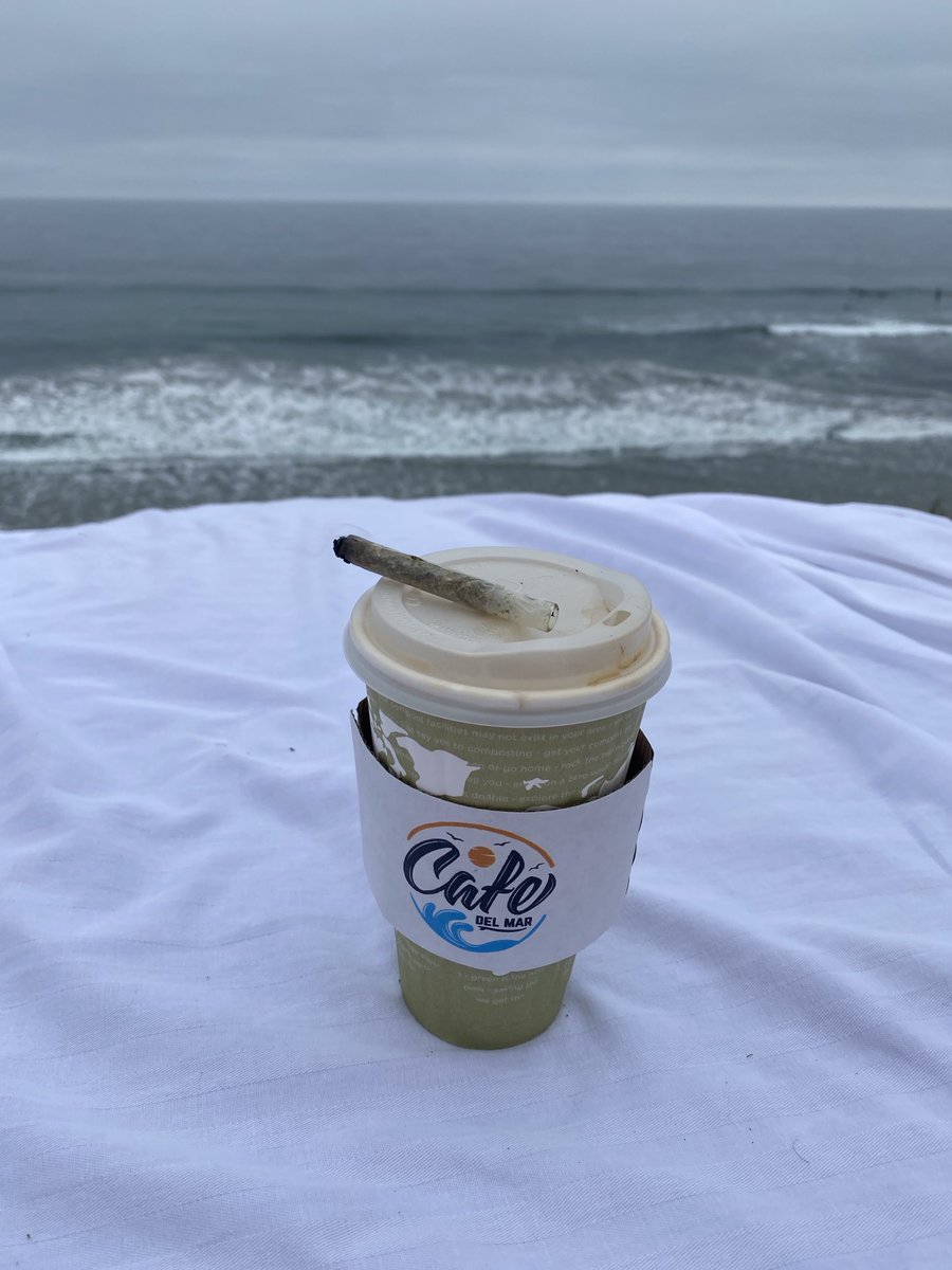 Del Mar Mornings, life doesn't get much better 

⁦<a href="/Rennietime/">Mike</a>⁩