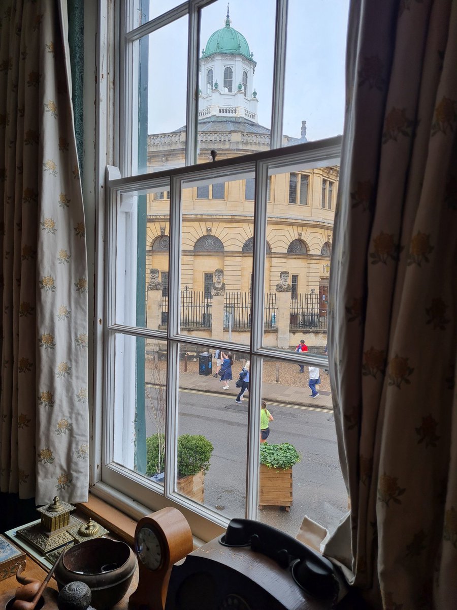 platospodcasts's tweet image. Waiting in Basil Blackwell’s study, kept like a shrine. William Blake the subject of today’s Philosophy in the Bookshop.