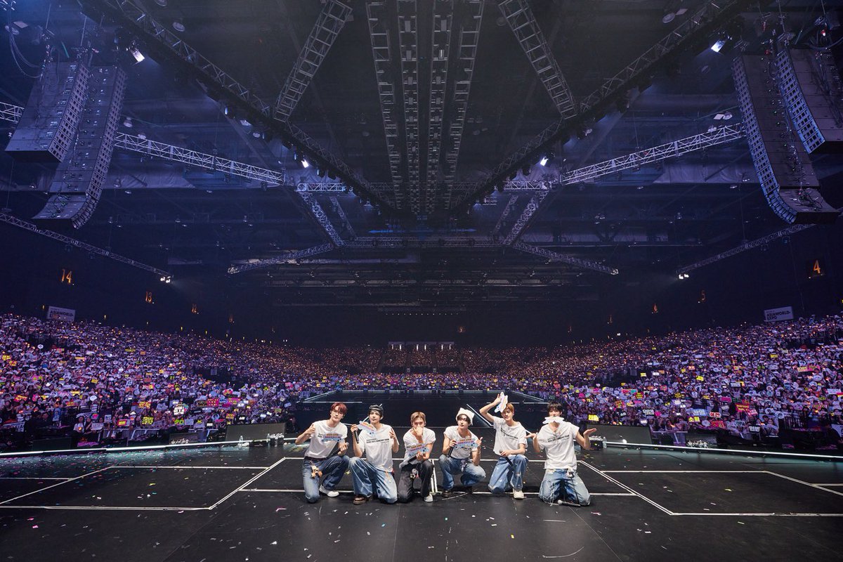 RIIZE_official's tweet image. 2025 RIIZE CONCERT TOUR [RIIZING LOUD] IN #HONGKONG DAY 1🧡

#RIIZE #라이즈
#RISEandREALIZE
#RIIZE_CONCERT 
#RIIZINGLOUD
