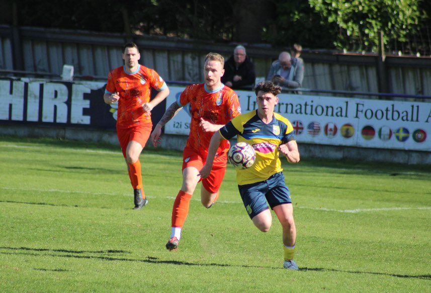 Name: Ronnie McGrath 
Age: 20
Location: York
Position: Midfield (Anywhere across midfield) Also Fullback
Clubs: Leeds United (u9s-Pro) 
University of South South Carolina, Tadcaster Albion Football Club
International: Former England and Republic of Ireland youth international