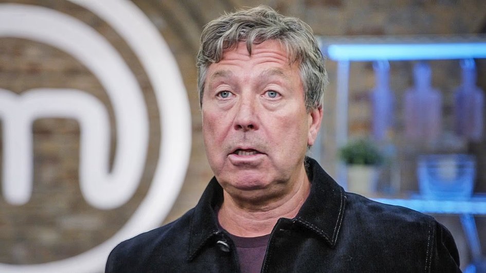 MasterChef host John Torode has been sacked by the BBC after an investigation found he used a racist term during after-work drinks several years ago. dailymail.co.uk/tvshowbiz/arti…