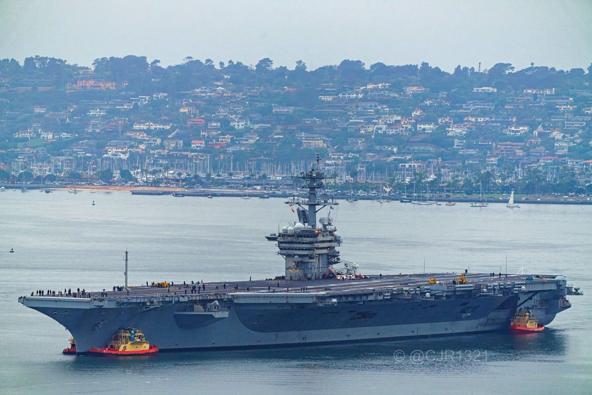 WarshipCam's tweet photo. USS Theodore Roosevelt (CVN 71) Nimitz-class aircraft carrier coming into San Diego - July 19, 2025 

SRC: TW-@cjr1321 https://t.co/VrCOdpUEa2