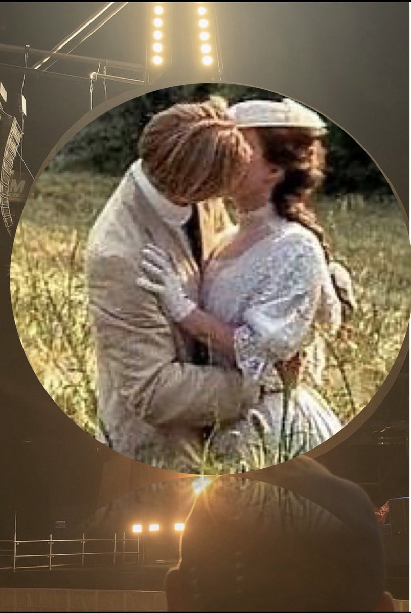 CAUGHT ON CAMERA: at the Coldplay concert … in Florence.