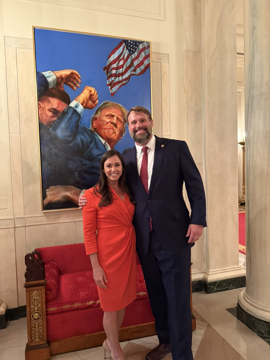 SenKatieBritt's tweet image. Last night, we celebrated the many accomplishments @POTUS and Republicans have delivered in just 6 months for the American people. It’s an honor to work alongside my colleagues and President Trump on behalf of Alabamians to Make America Great Again!