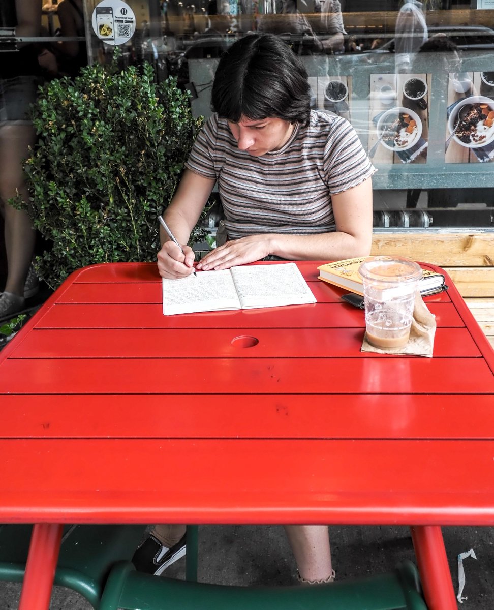dannyinnyc's tweet photo. A Tale of Two Tables. Flatiron, NYC, 07/2025

©2025 @DANNYIN.NYC All Rights Reserved.

"...make something meaningful of the suffering and joy that we experience." —James Baldwin https://t.co/MVjUqZkT84
