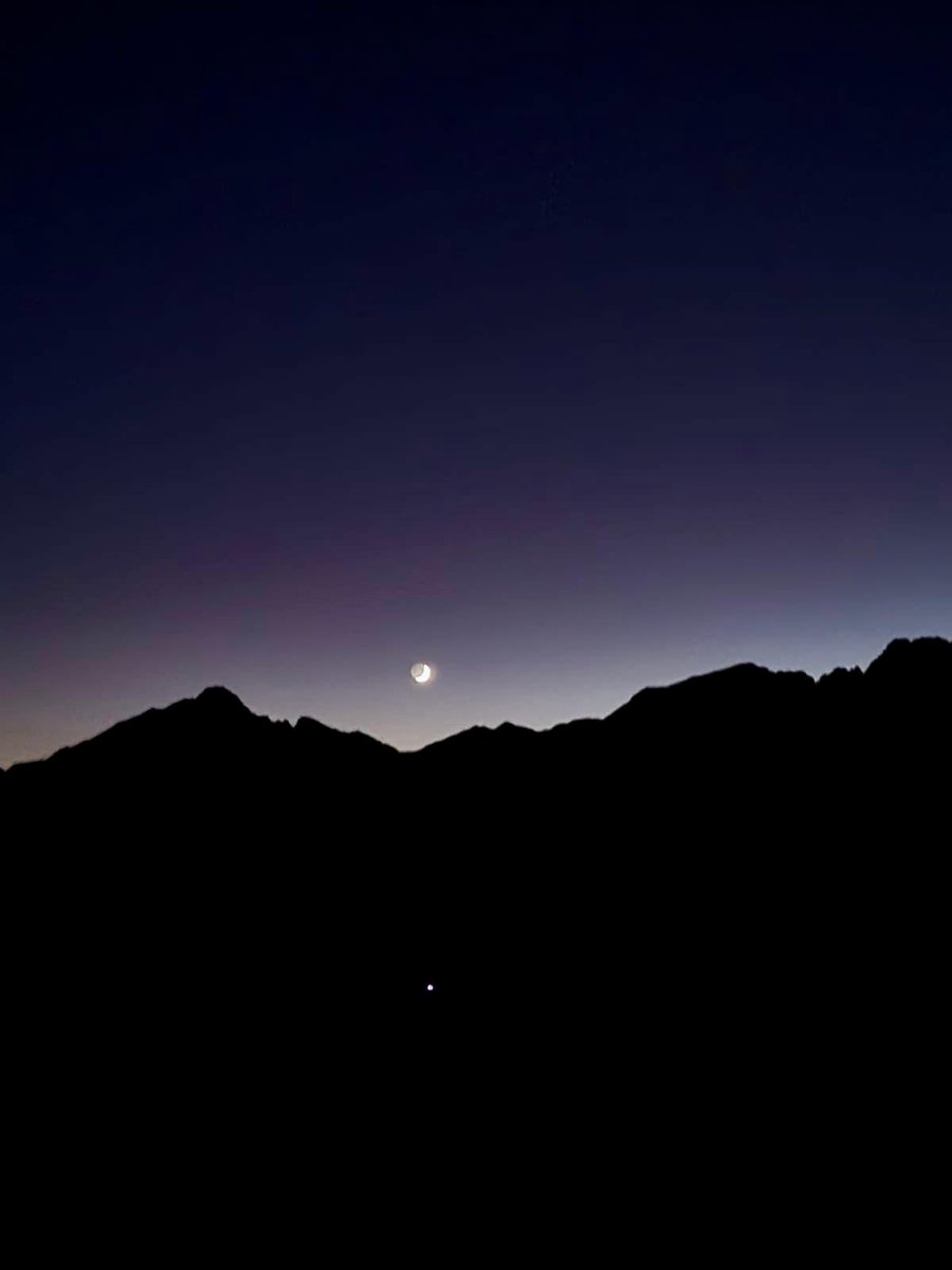 [#PÉDAGOGIE] 🌟 Les enfants de l'école de Saint-Dalmas de Tende ont vécu un bivouac à la baisse de Peirefique pour finir l'année scolaire des étoiles plein les yeux 🌌 et une ambiance alpine de la vie nocturne : mercantour-parcnational.fr/fr/actualites/…

© 📷 : L. Zimmermann / PnM &amp; E. Harel