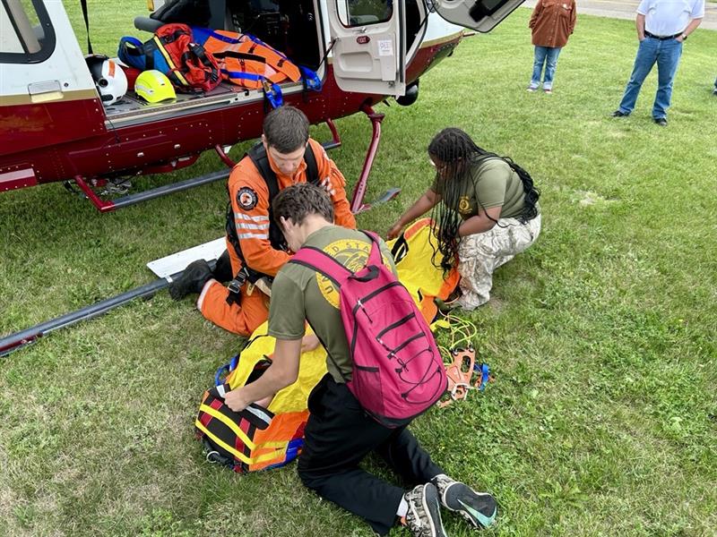 MnDPS_DPS's tweet image. The @MnAirRescueTeam showed off our new helicopter at The Learning Jet First Responders Camp, giving future first responders a hands-on look at lifesaving tools and teamwork in action.