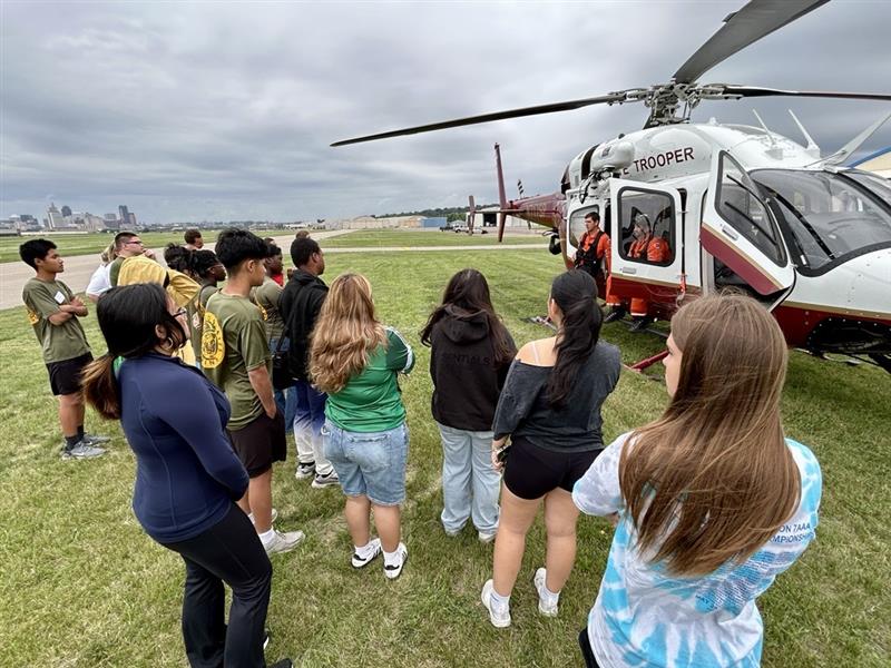 MnDPS_DPS's tweet image. The @MnAirRescueTeam showed off our new helicopter at The Learning Jet First Responders Camp, giving future first responders a hands-on look at lifesaving tools and teamwork in action.