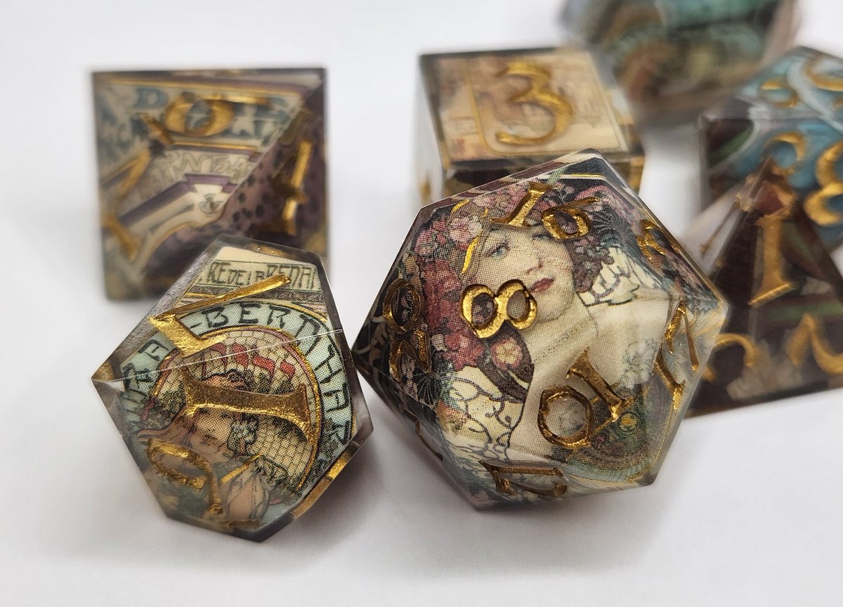 Sinnamon_Dice's tweet image. Dice Shop has been restocked! Art Nouveau is back and with new number options
#dnd #ttrpg #handmadedice #dice #dungeonsanddragons
etsy.com/shop/SinnamonR…