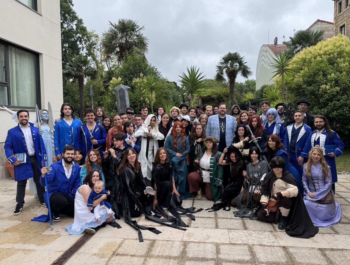 So many awesome fans! <a href="/BrandSanderson/">Brandon Sanderson</a> #Celsius232